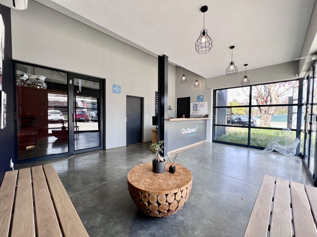 Reception services, dispatch and delivery services, printing services in Randburg